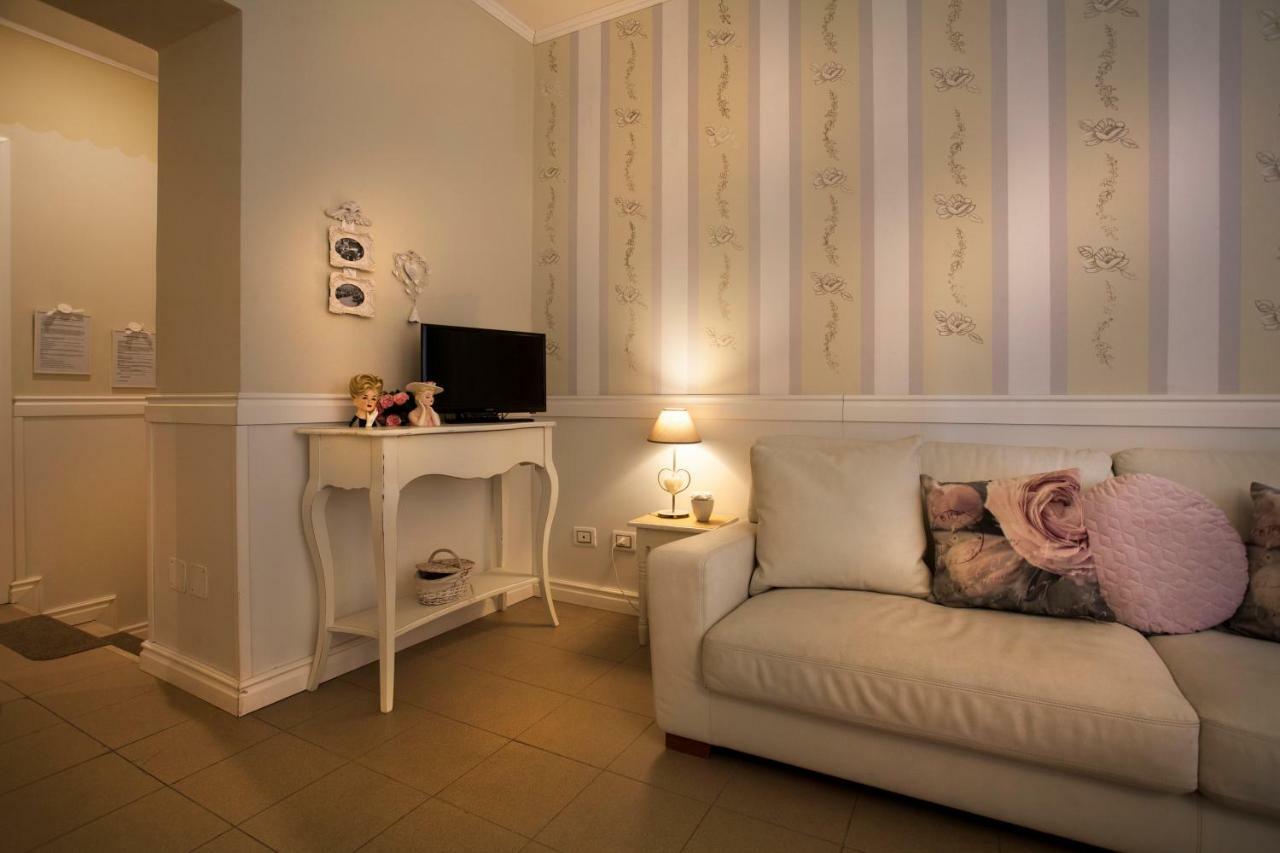Casa Di Charme "Rosa-Rosae" Apartment Verona Exterior foto